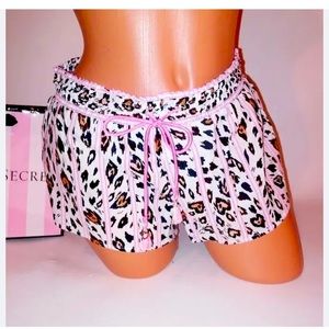 NWT Victoria secret sleep shorts💗